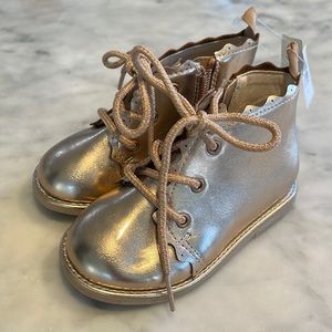 NWT Rose gold Gap boots size 7